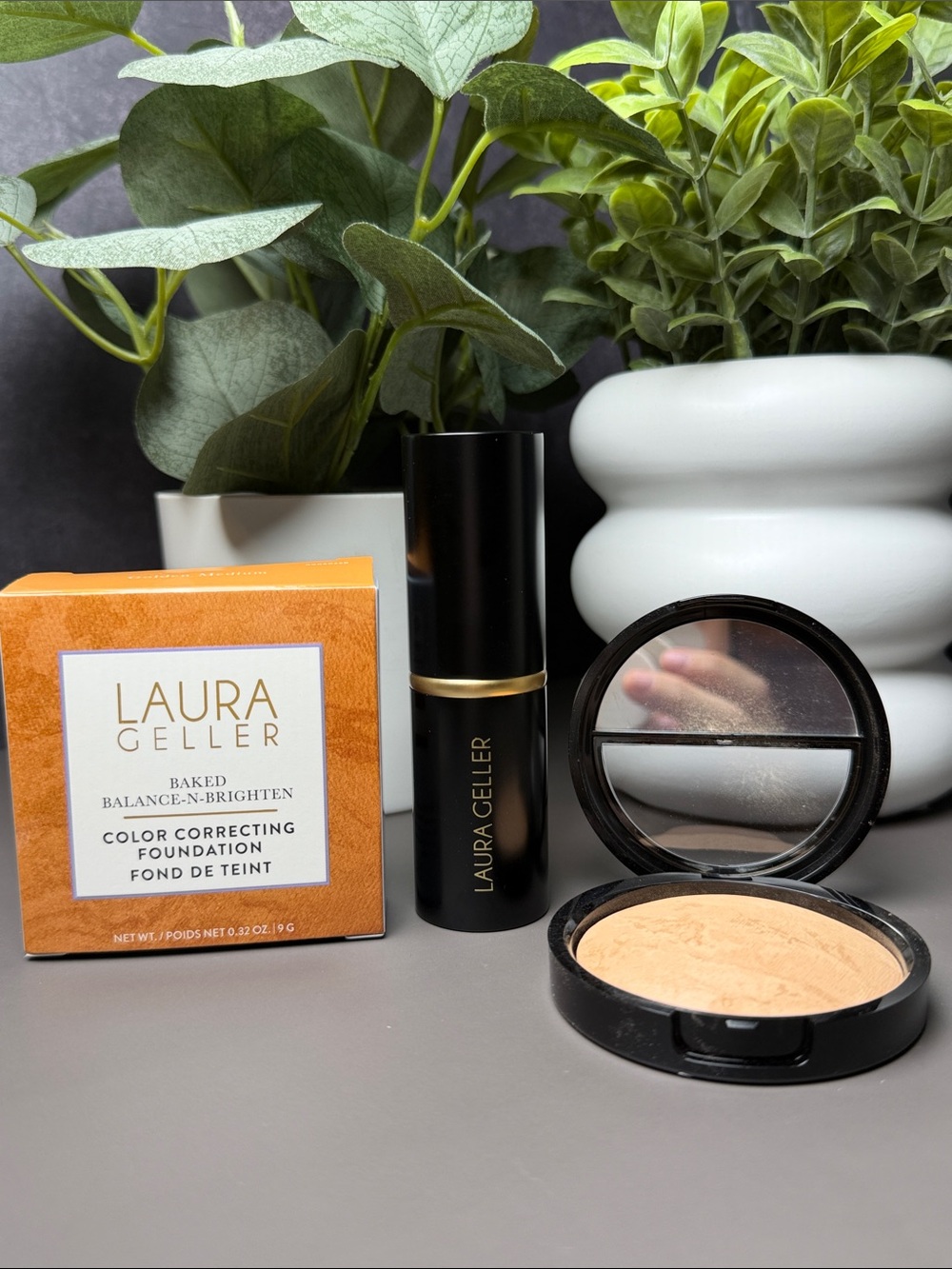 Laura Geller Color Correcting Baked Foundation - Warm Beige